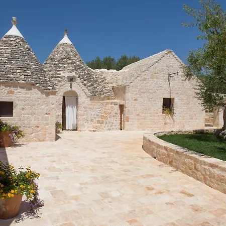 Trulli Oasi Fiorita - Exclusive Apulian Holidays Castellana Grotte