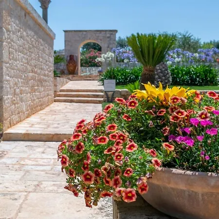 Trulli Oasi Fiorita - Exclusive Apulian Holidays *