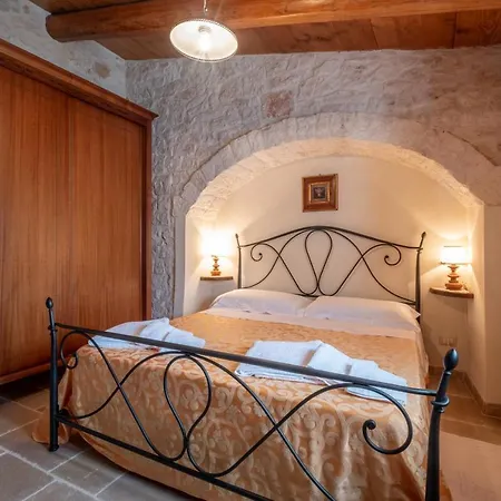 Holiday home Trulli Oasi Fiorita - Exclusive Apulian Holidays