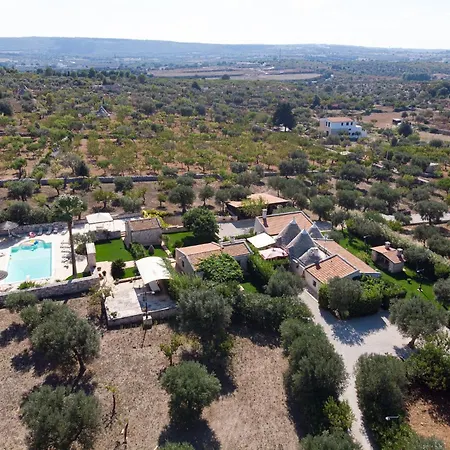 Holiday home Trulli Oasi Fiorita - Exclusive Apulian Holidays