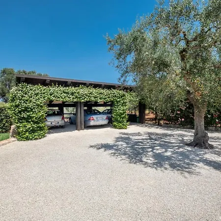 Trulli Oasi Fiorita - Exclusive Apulian Holidays Holiday home
