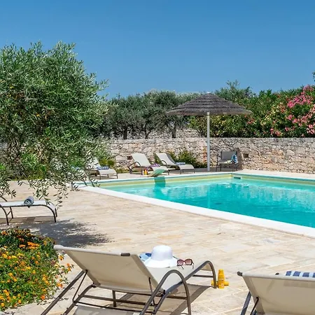 Trulli Oasi Fiorita - Exclusive Apulian Holidays *