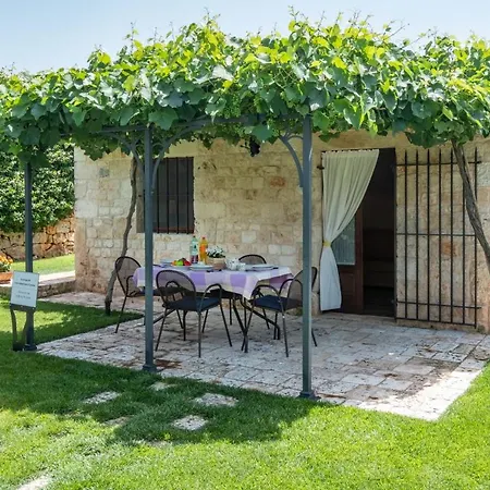 Trulli Oasi Fiorita - Exclusive Apulian Holidays Holiday home Castellana Grotte