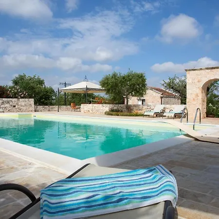 Holiday home Trulli Oasi Fiorita - Exclusive Apulian Holidays