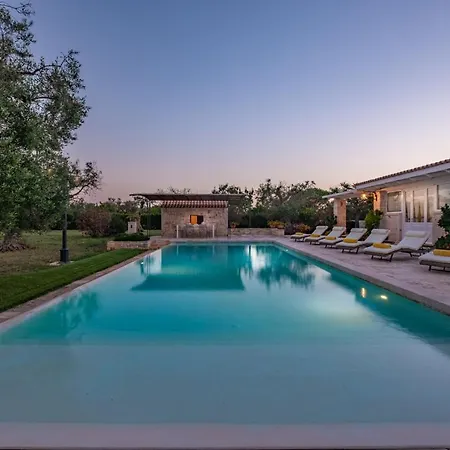 Trulli Oasi Fiorita - Exclusive Apulian Holidays