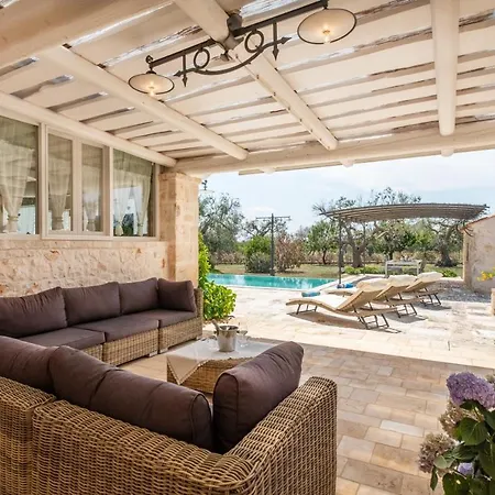 Trulli Oasi Fiorita - Exclusive Apulian Holidays *