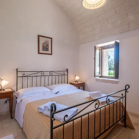 Trulli Oasi Fiorita - Exclusive Apulian Holidays Hébergement de vacances